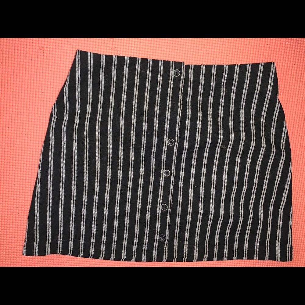 Mini skirt!!